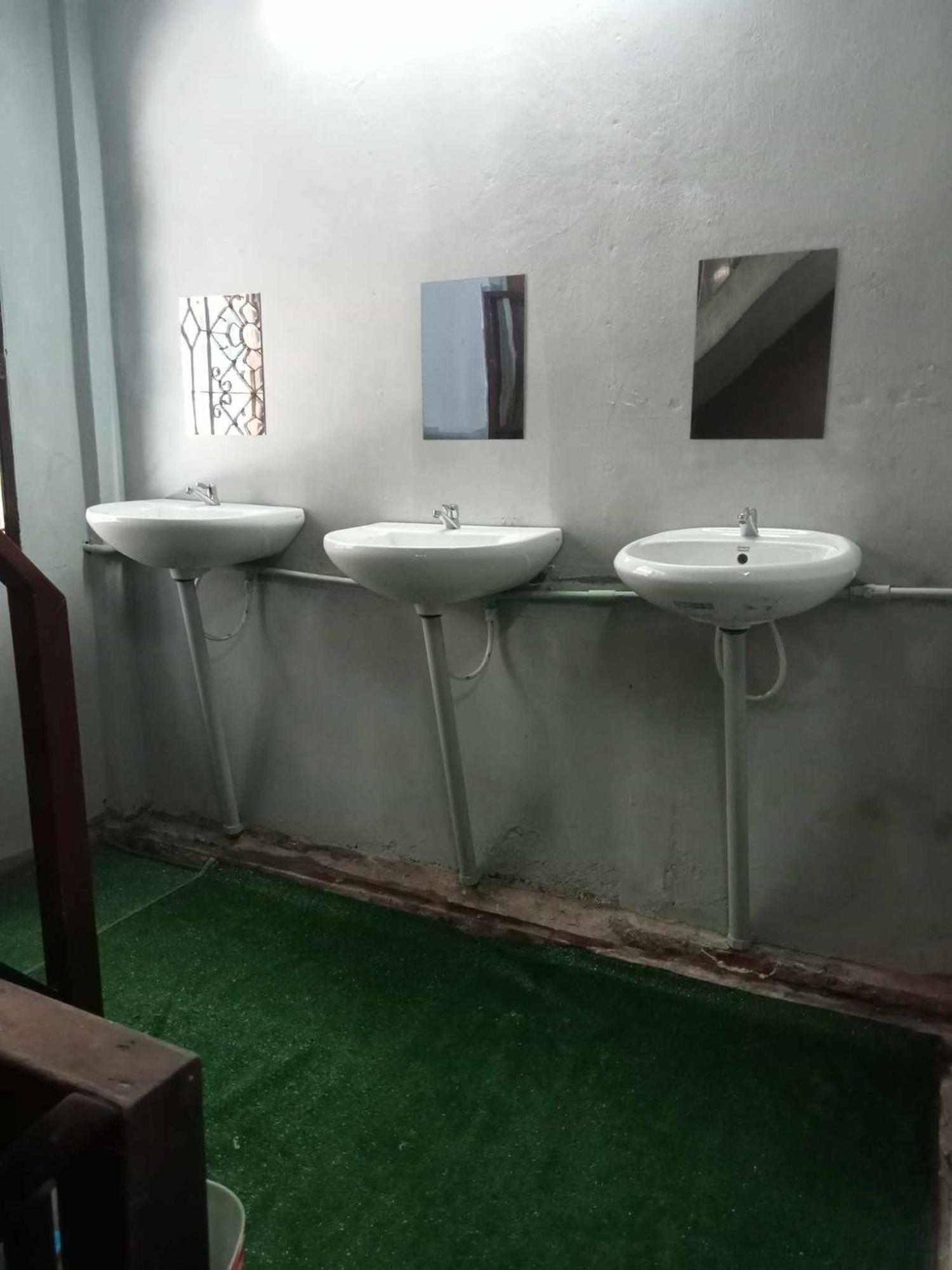バンコク都Bang Lumphu House&Bistroアパートメント エクステリア 写真