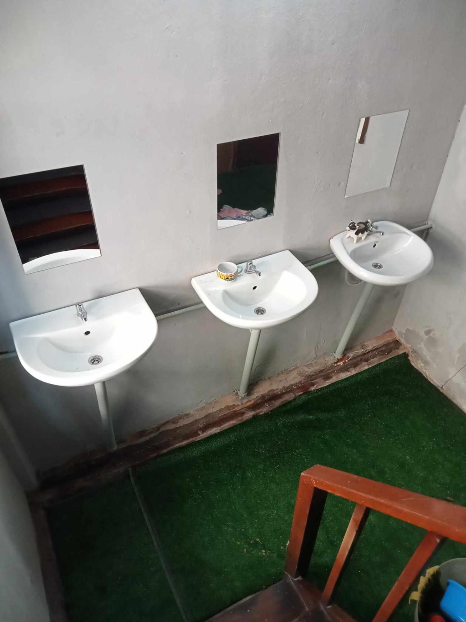 バンコク都Bang Lumphu House&Bistroアパートメント エクステリア 写真