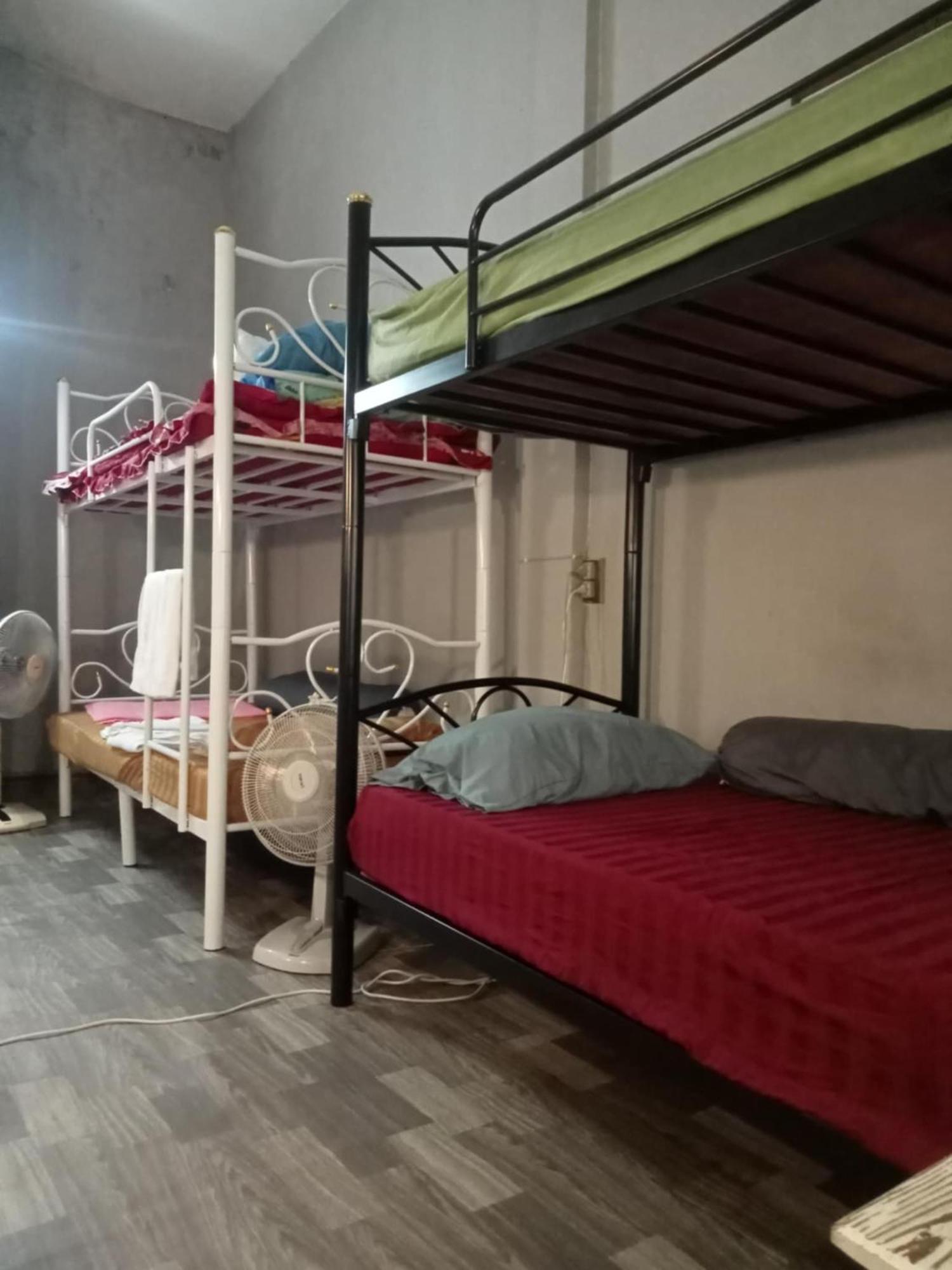 バンコク都Bang Lumphu House&Bistroアパートメント エクステリア 写真